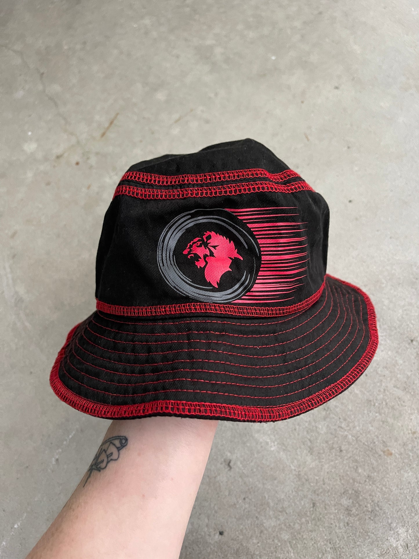 Holden Holden Holden Bucket Hat