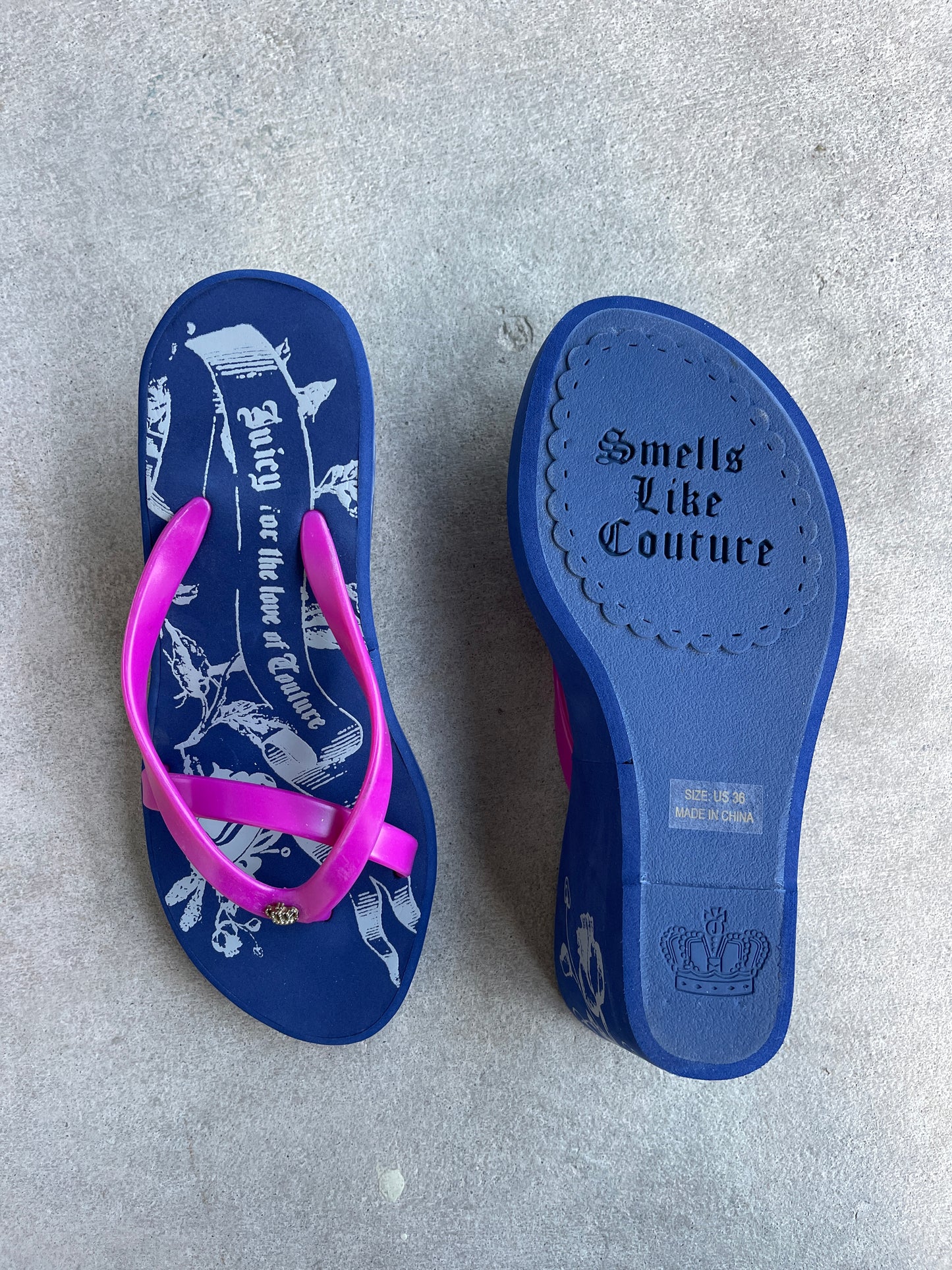 JUICY COUTURE Vintage Dead Stock Wedge Flip Flop