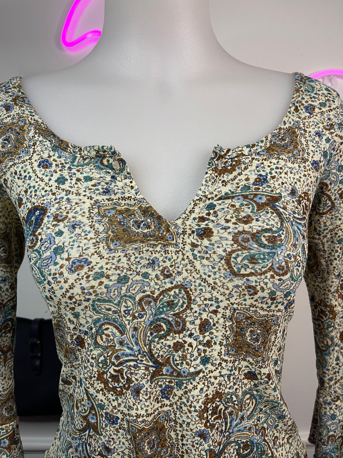 AQUA BLUE Bell Sleeve Paisley Print Top